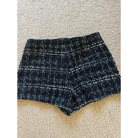 Weed Wrap Button Front High Waist Asymmetrical Shorts - Picture 6 of 7